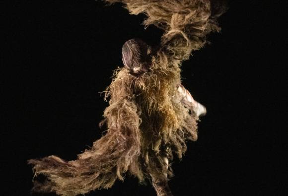 Wayne McGregor's UniVerse: A Dark Crystal Odyssey, Company Wayne McGregor (Salvatore De Simone) Royal Opera House, London (2023), foto Andrej Uspenski
