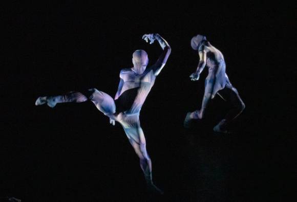 Wayne McGregor's UniVerse: A Dark Crystal Odyssey, Company Wayne McGregor (Jasiah Marshall), Royal Opera House, London (2023), foto Andrej Uspenski