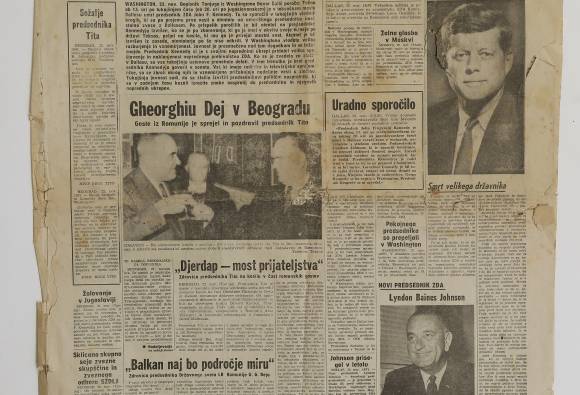 Časopis, prvi odtis zgodovine John Kennedy Ali Žerdin