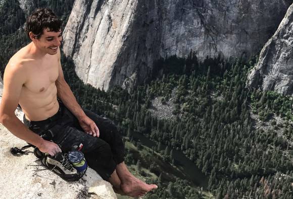 Film Free Solo solo plezalec  Alex Honnold