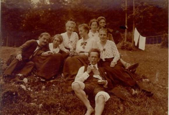 Ivan Cankar s prijatelji na izletu v Kamniški Bistrici, 1917, arhiv NUK