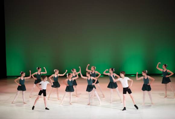 Baletniki na odru