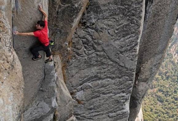 Film Free Solo solo plezalec  Alex Honnold