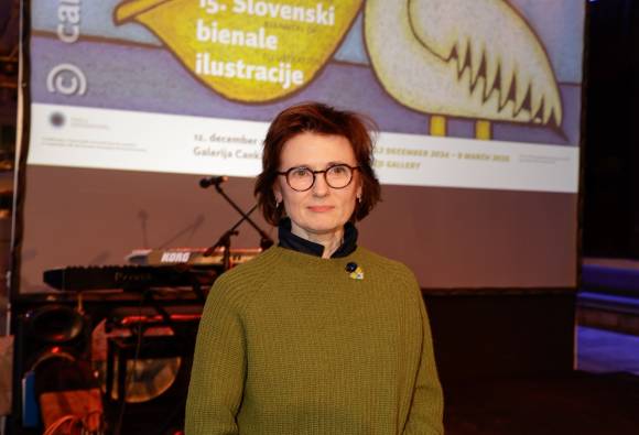 Ana Zavadlav 